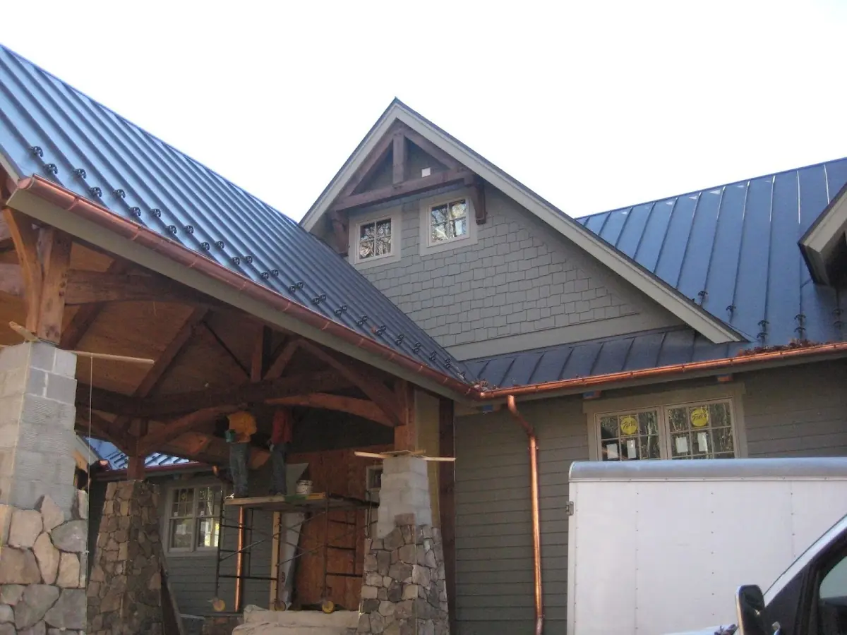 Craftsman Roofing team delivering quality roofing work in Batesville